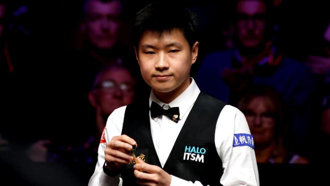 18-12！赵心童完胜赵心童夺世锦赛首冠小火箭成亚洲历史第一人(图1)